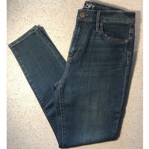 Ann Taylor LOFT Petite High Rise Skinny Ankle Jean